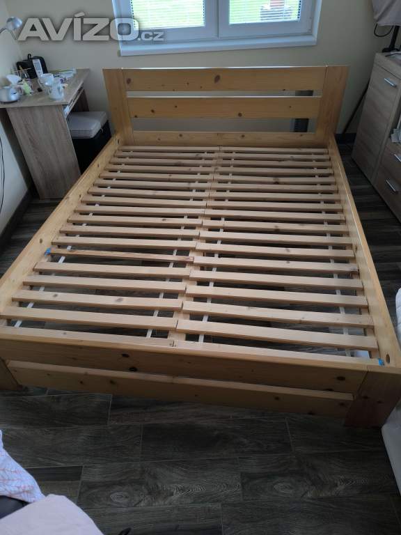 Prodám manželskou postel 160x200