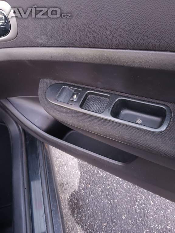 Foto inzerátu Prodám Peugeot 307 1.6 RX benzin