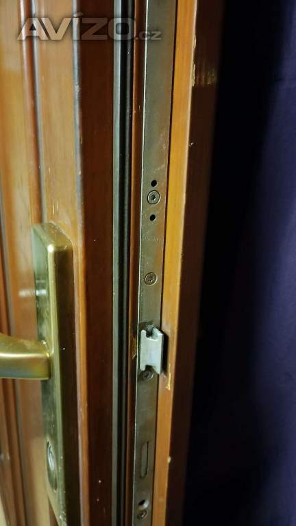 Foto inzerátu Venkovní vchodové dveře 98/200 (masiv)