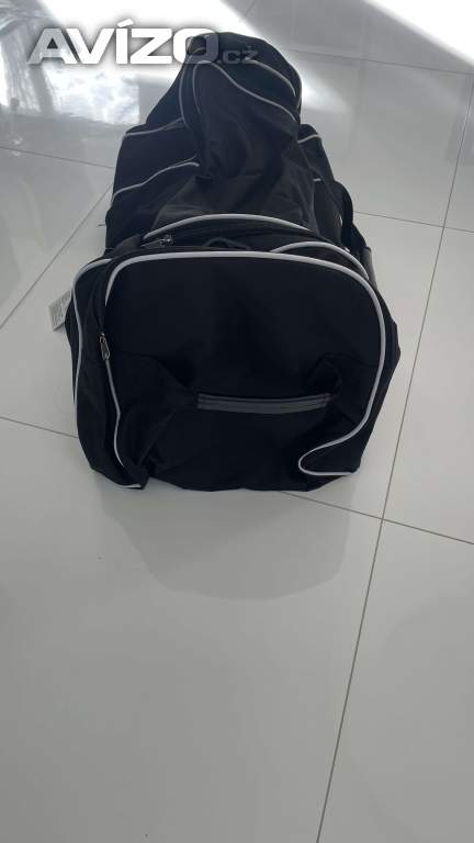 Foto inzerátu cestovní taška Umbro