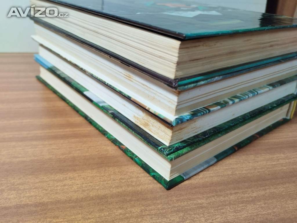 Foto inzerátu Receptář pro každý den 4x + Péče o pok. rostliny