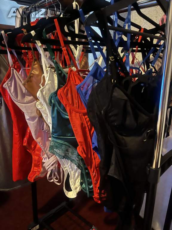 Foto inzerátu Sexy Adél… Erotická  masáž 🔥 