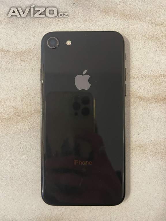 Foto inzerátu IPhone 8.