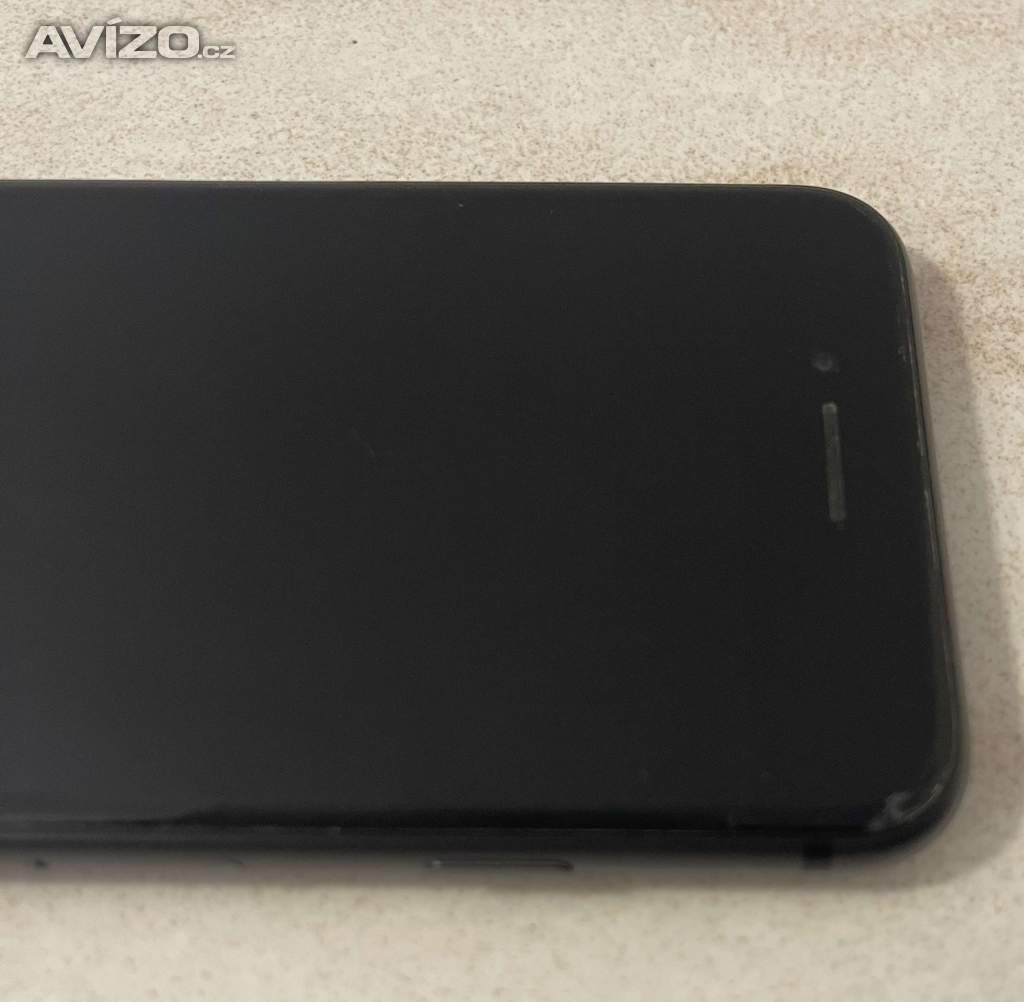 Foto inzerátu IPhone 8.