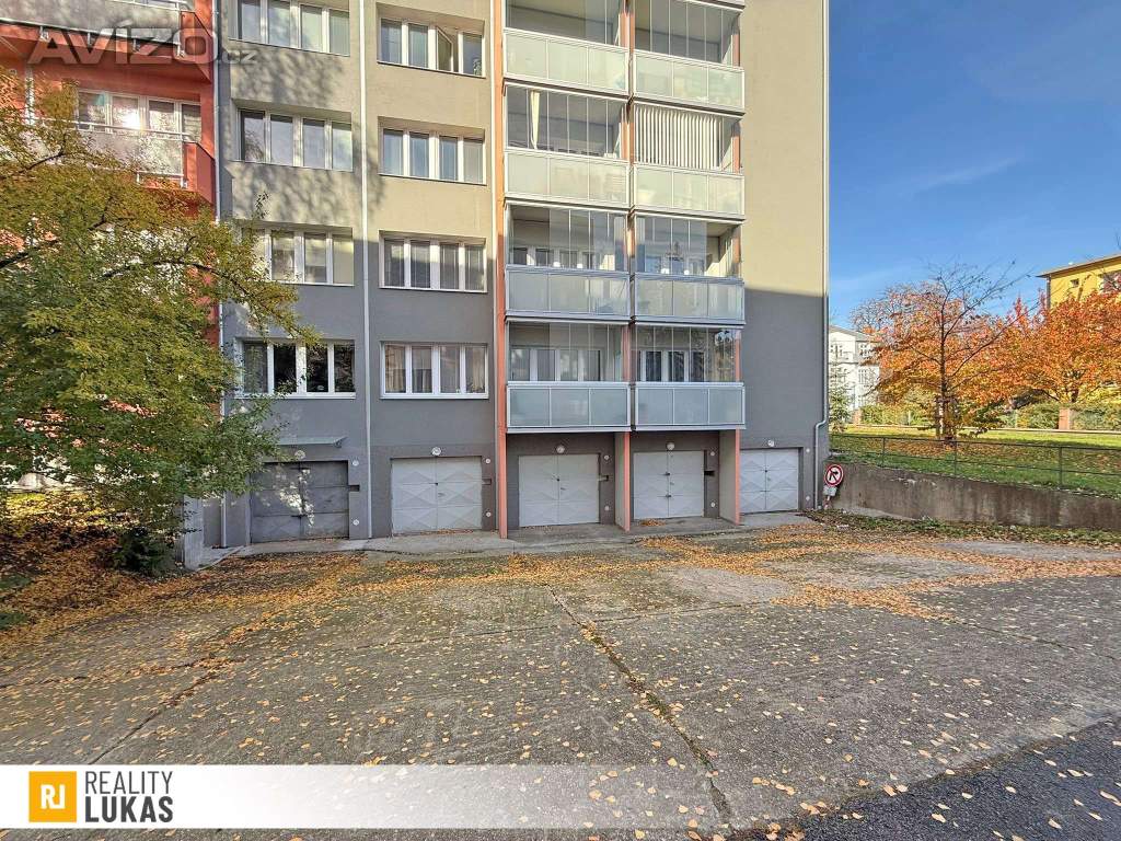 Pronájem garáže v bytovém domě, ul. Vítězná – Ostrava