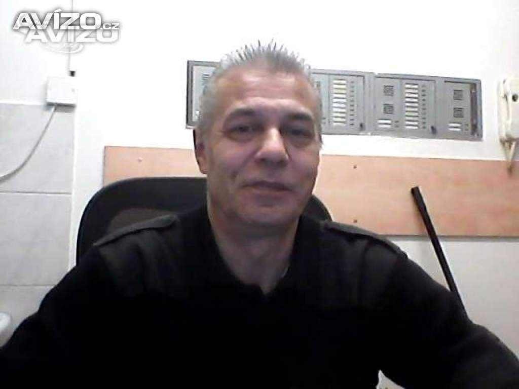 Foto inzerátu Přátelství s něžností nebo vztah