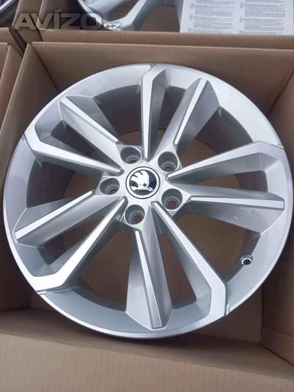 Foto inzerátu Škoda Octavia IV(RS)- 17 NOVÉ orig.ALU disky 7x17,5x112
