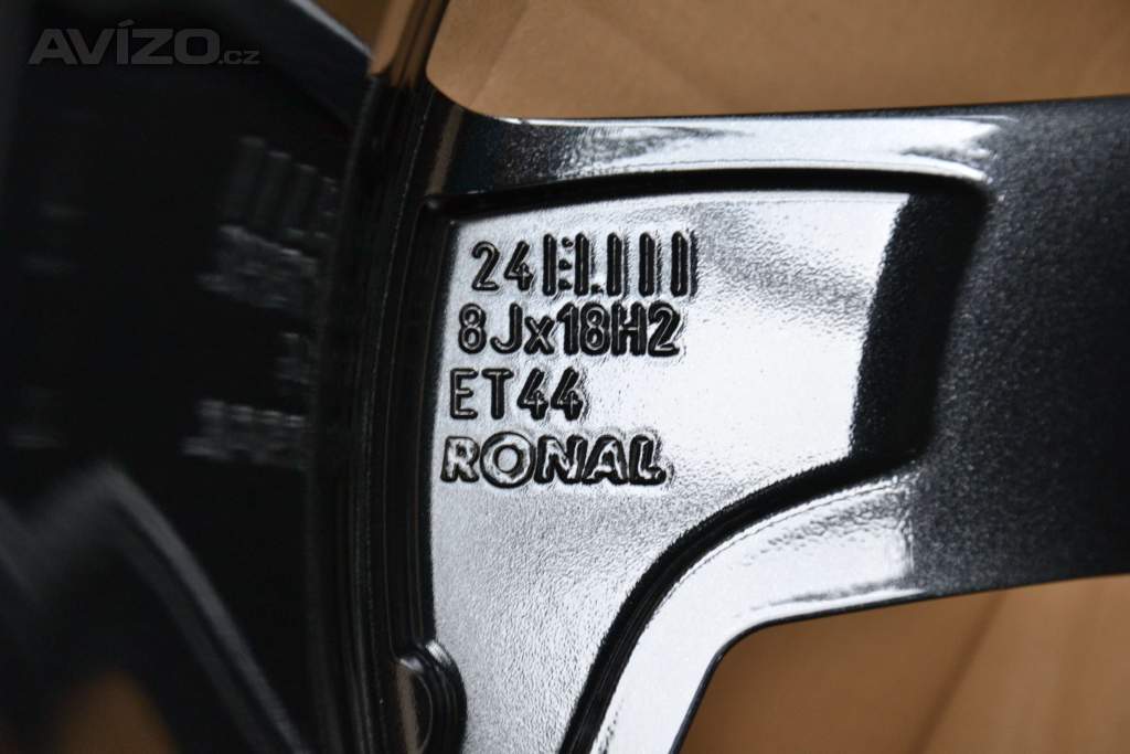 Foto inzerátu Škoda Superb III/IV/VW Passat B8-NOVÉ orig.Alu 18-8x18,ET44