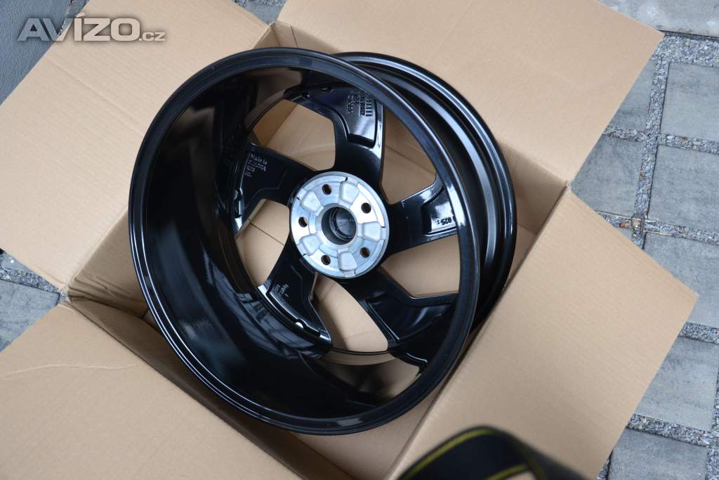 Foto inzerátu Škoda Superb III/IV/VW Passat B8-NOVÉ orig.Alu 18-8x18,ET44