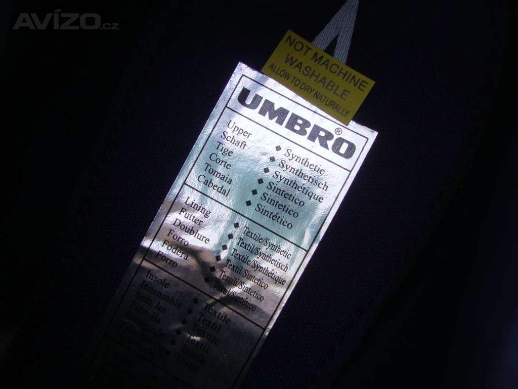 Foto inzerátu Nové kopačky Umbro mx-92 vel.43 na trávu plastové špunty