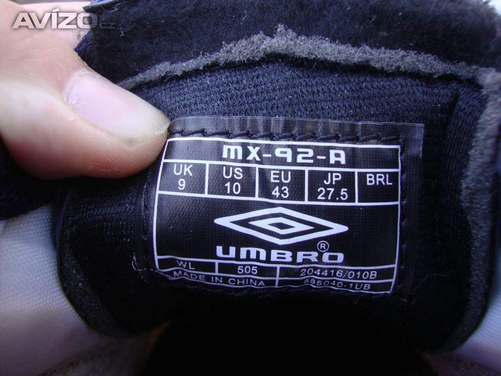 Foto inzerátu Nové kopačky Umbro mx-92 vel.43 na trávu plastové špunty
