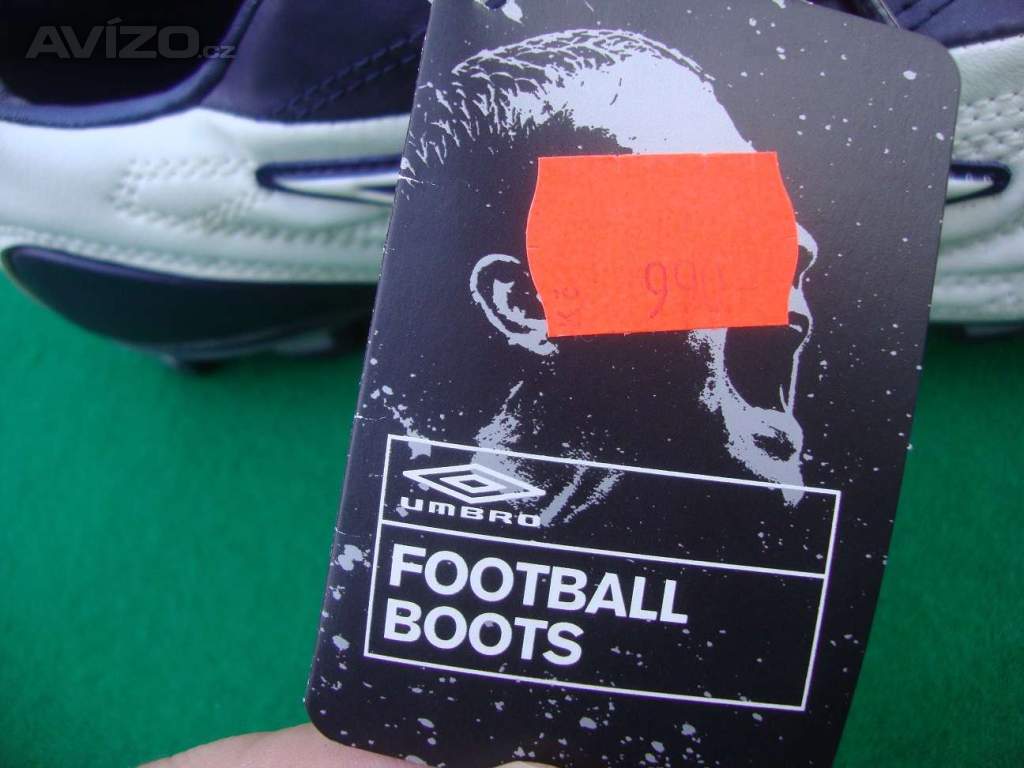 Foto inzerátu Nové kopačky Umbro mx-92 vel.43 na trávu plastové špunty