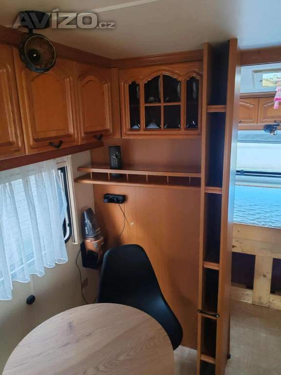 Foto inzerátu Prodám karavan, vhodný na zahradu