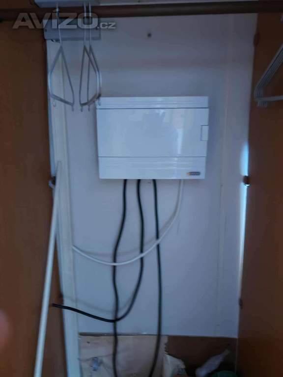 Foto inzerátu Prodám karavan, vhodný na zahradu