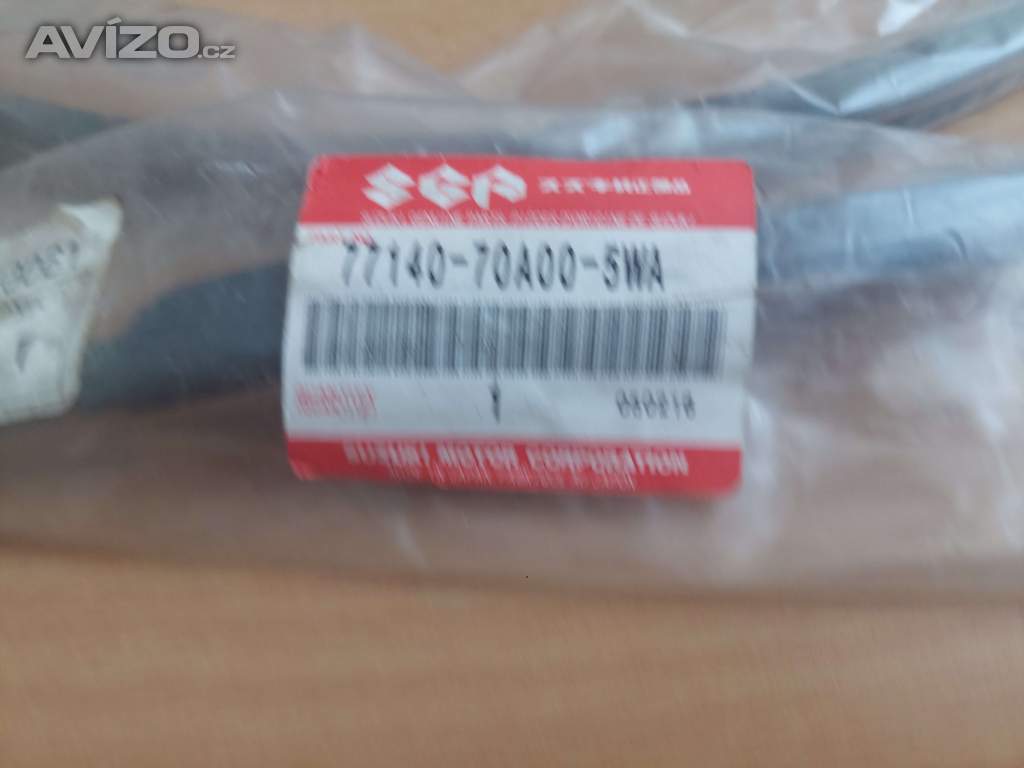 Foto inzerátu Suzuki Samurai, Jimny - ochranná boční lišta 