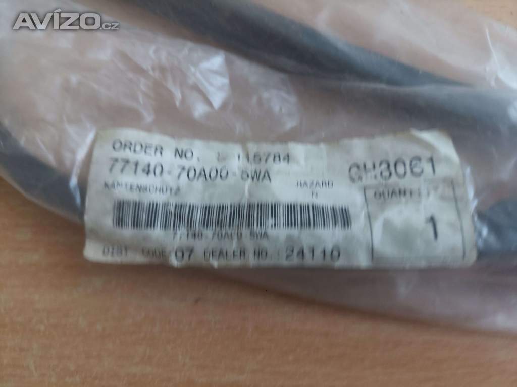 Foto inzerátu Suzuki Samurai, Jimny - ochranná boční lišta 