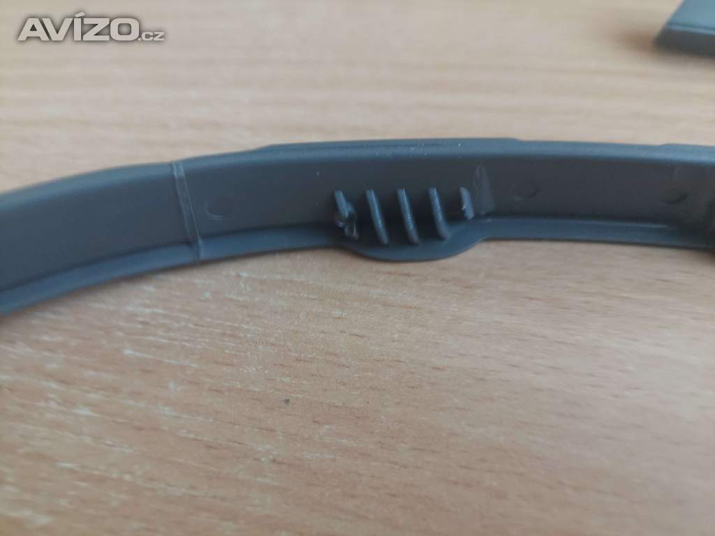 Foto inzerátu Suzuki Samurai, Jimny - ochranná boční lišta 