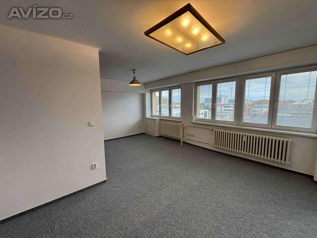 Foto inzerátu REZERVACE- CENTRUM 3+kk 67m2 + garáž ul.Sokolská třída