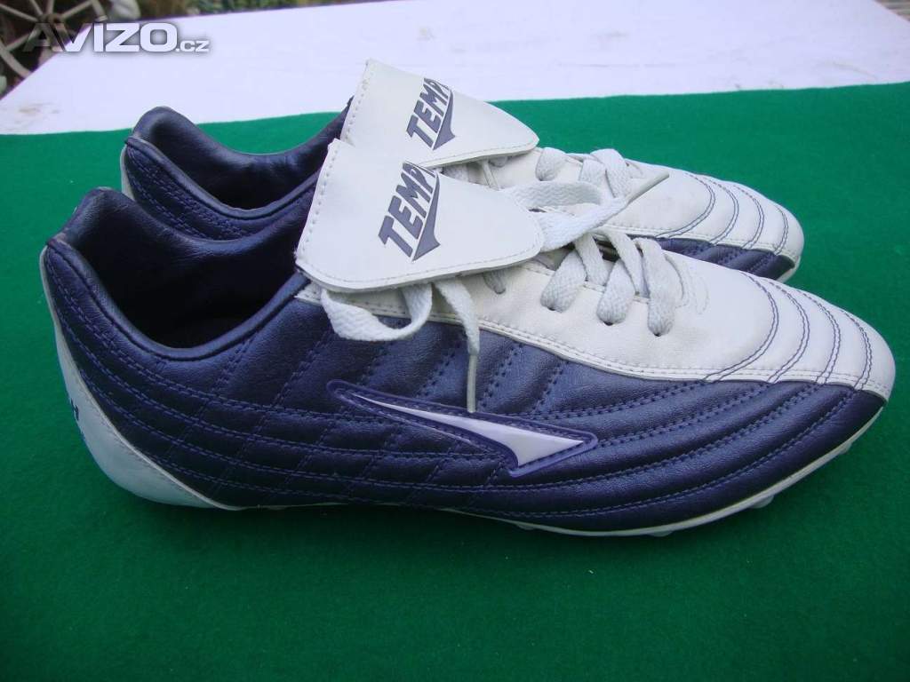 Foto inzerátu Nové kopačky Tempish Calibra vel.44 na trávu plastové špunty