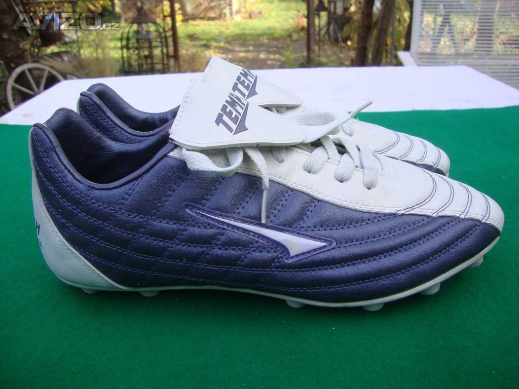 Foto inzerátu Nové kopačky Tempish Calibra vel.44 na trávu plastové špunty