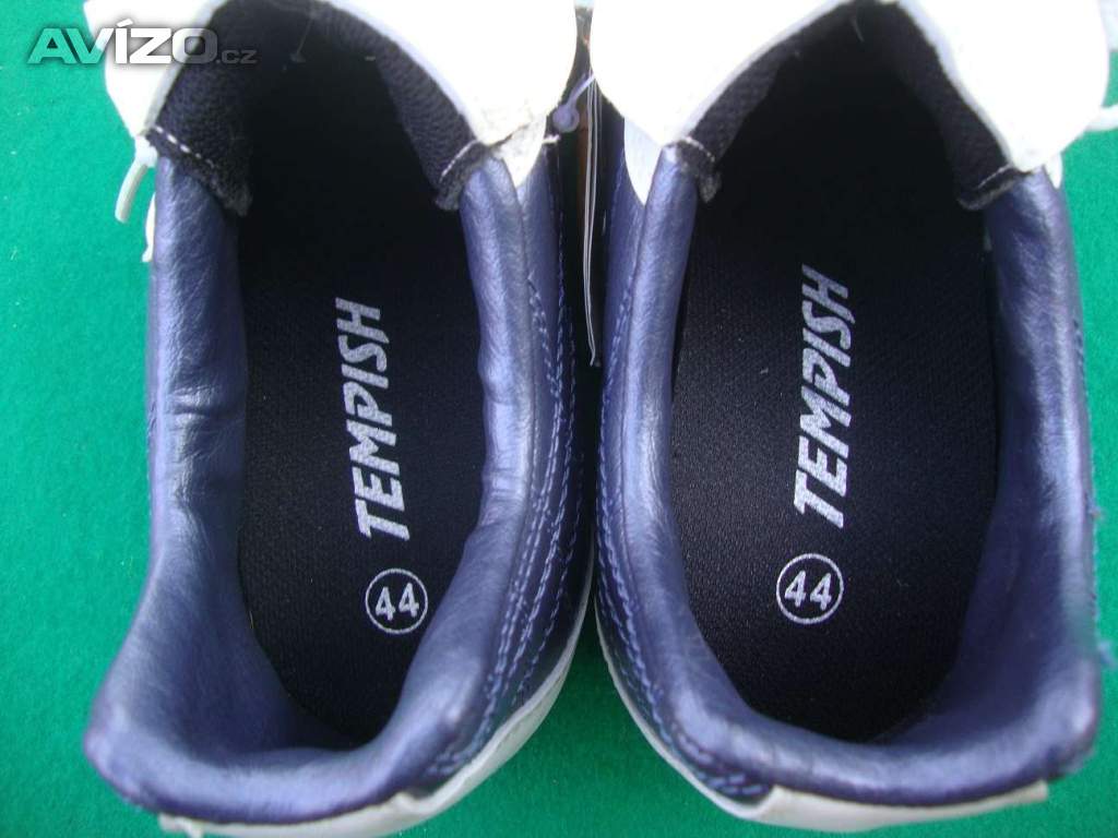 Foto inzerátu Nové kopačky Tempish Calibra vel.44 na trávu plastové špunty