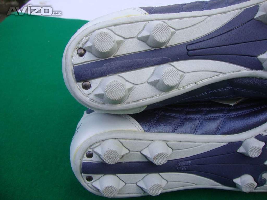 Foto inzerátu Nové kopačky Tempish Calibra vel.44 na trávu plastové špunty