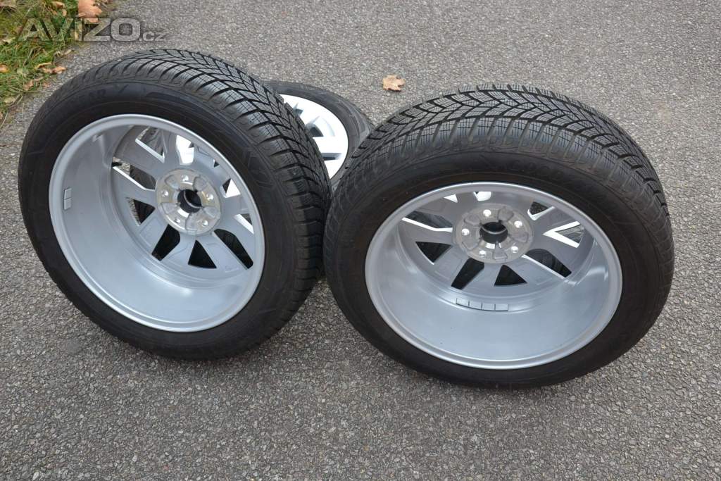 Foto inzerátu Zimní NOVÝ komplet Škoda Octavia IV+205/55R17 GoodYear