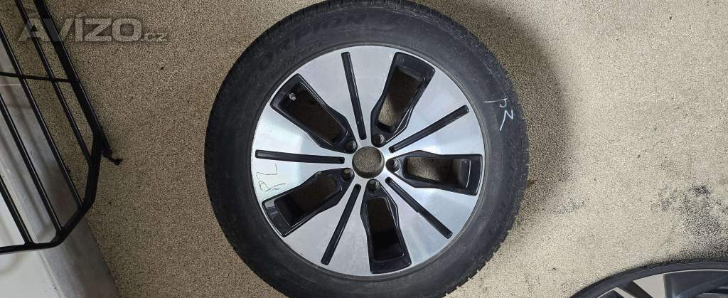 Foto inzerátu Zánovní zimní pneu Mercedes