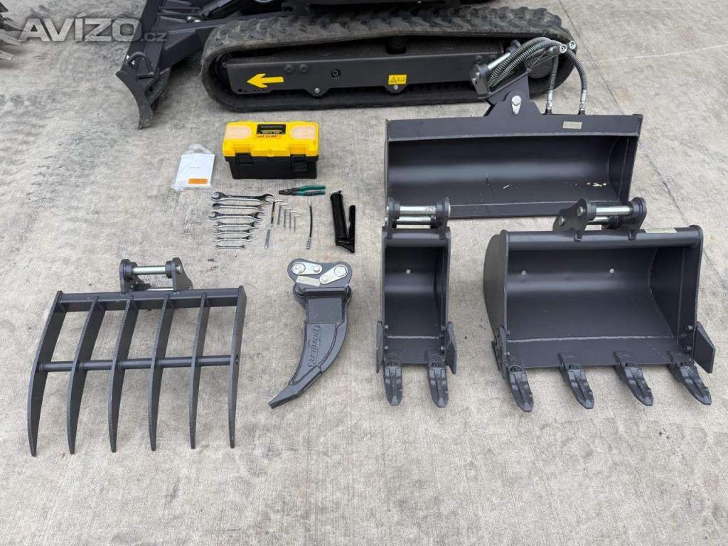 Foto inzerátu Pásový minibagr GORILA G27SE PRO CAB !PŘEDVÁNOČNÍ SLEVA 128 000,- Kč!!