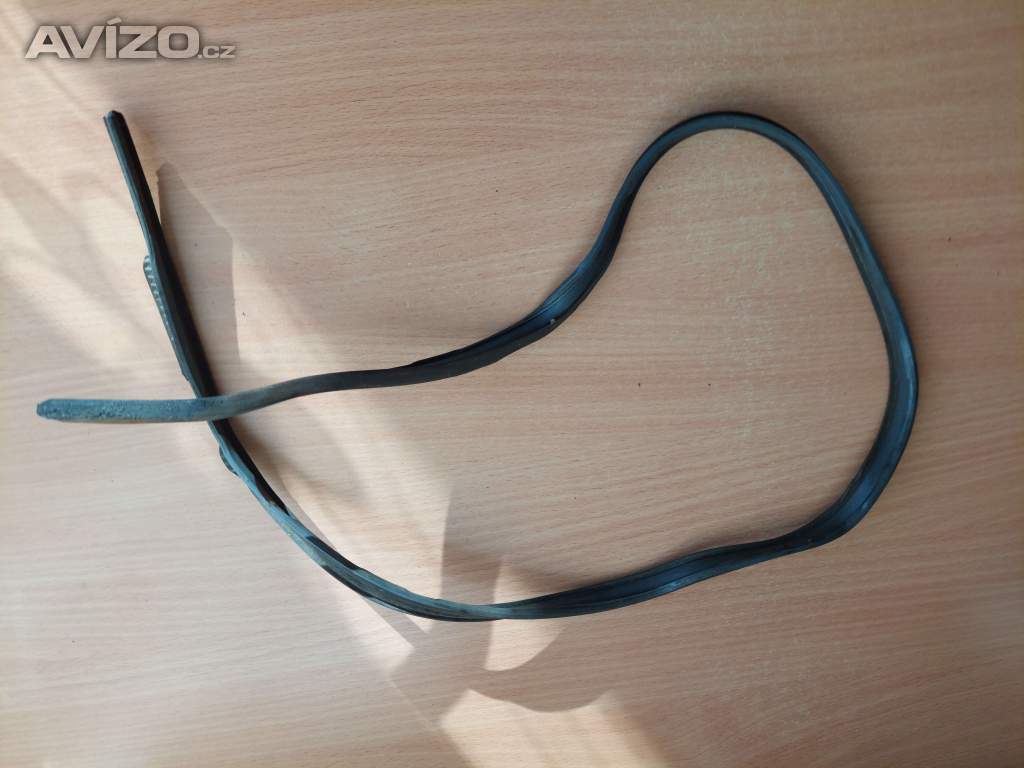 Foto inzerátu Suzuki Samurai, Jimny - ochranná boční lišta 