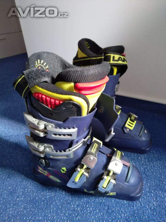 Foto inzerátu Prodám dětské lyžařské boty zn.Lange. Velikost 267mm