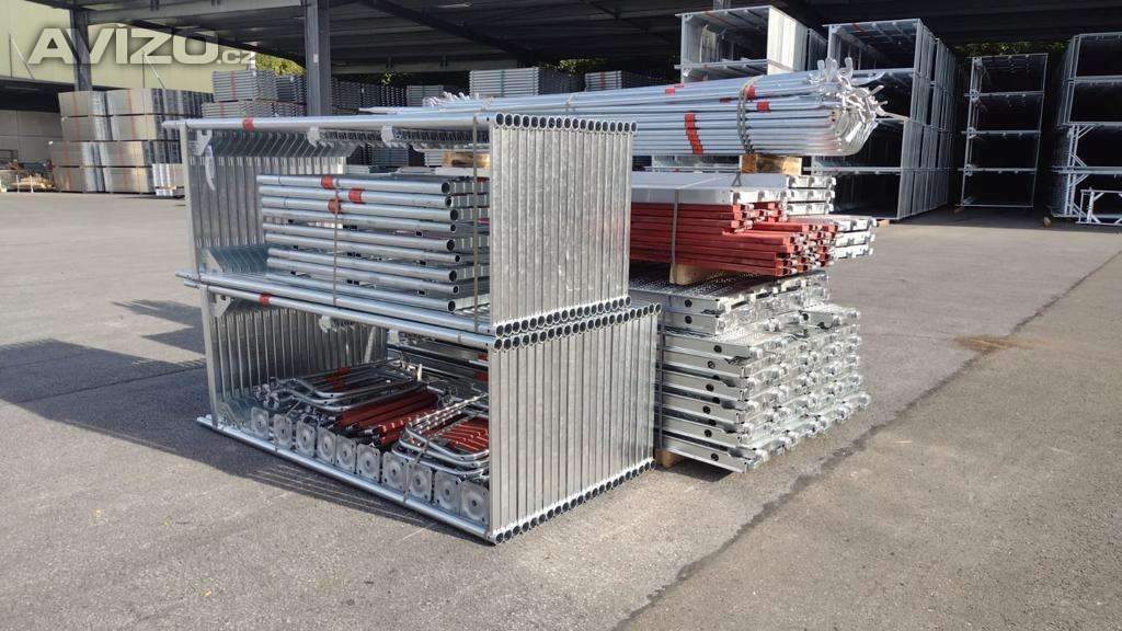 Foto inzerátu Fasádní lešení BAUMANN a LAYHER – nové, robustní, ocelové 4,3 X 18,42