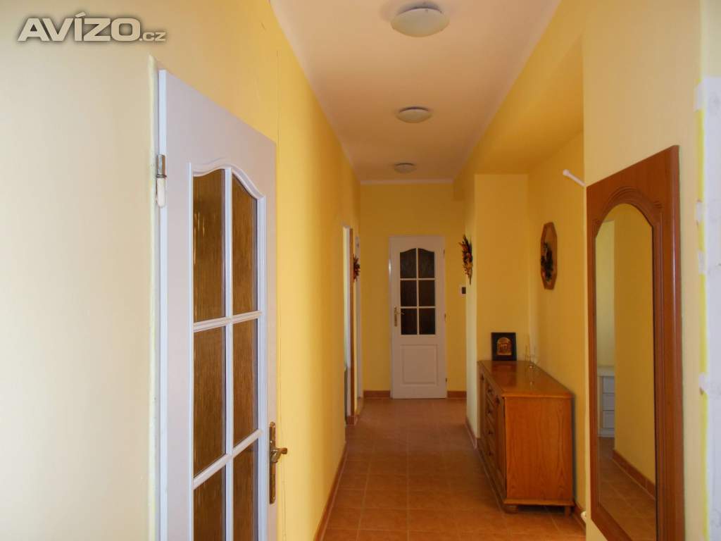 Foto inzerátu Nabízím pronájem bytu 3+1 (85m2), zařízený, s balkonem, komorou,Ostrava Jih