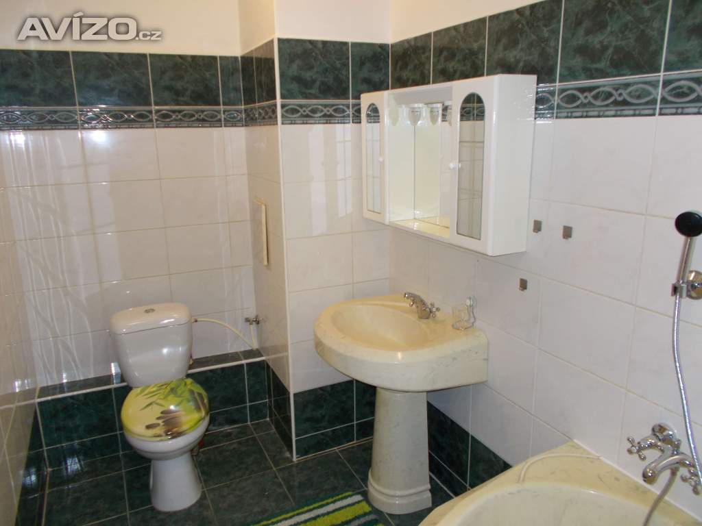 Foto inzerátu Nabízím pronájem bytu 3+1 (85m2), zařízený, s balkonem, komorou,Ostrava Jih