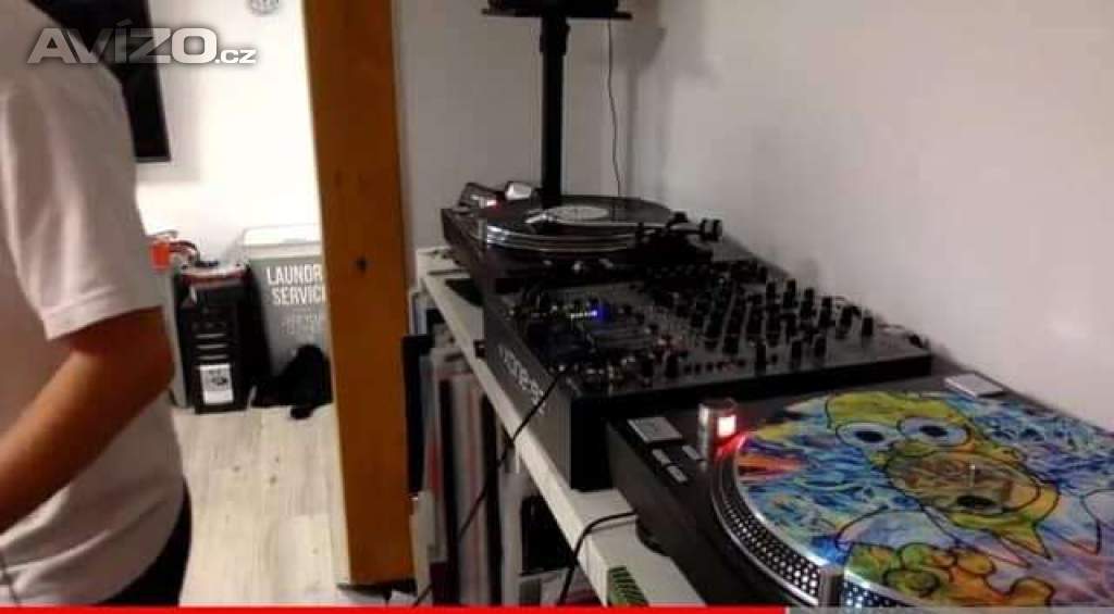 Hledám lektora na tek/hardtek/jungletek