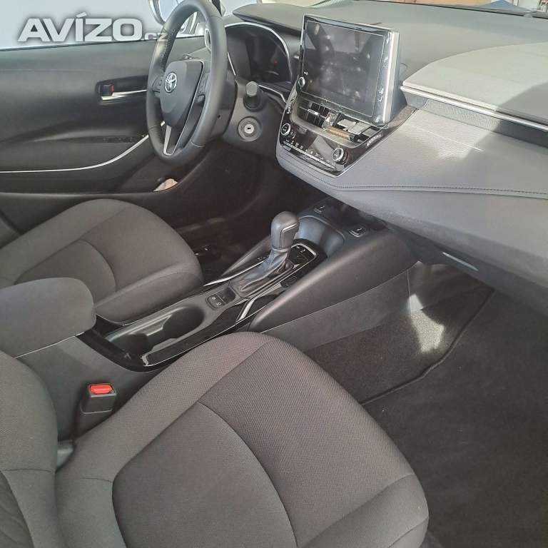 Foto inzerátu Toyota Corolla 1.5/92kW, automat v záruce
