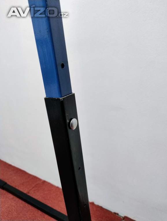 Foto inzerátu posilovací stojan 