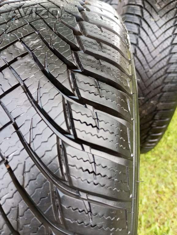 Foto inzerátu Zimní pneu 