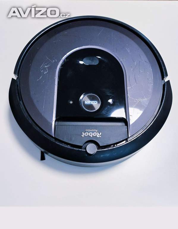 Foto inzerátu iRobot Roomba i7 – výborný stav + nová sada kartáčů a filtrů + virtuální stěna
