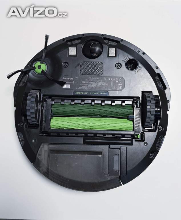 Foto inzerátu iRobot Roomba i7 – výborný stav + nová sada kartáčů a filtrů + virtuální stěna