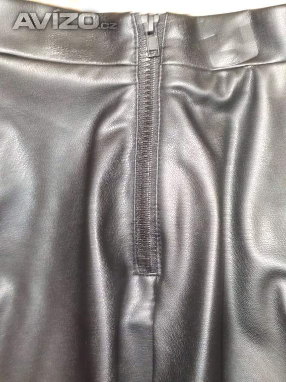 Foto inzerátu Sukně, vel. 140