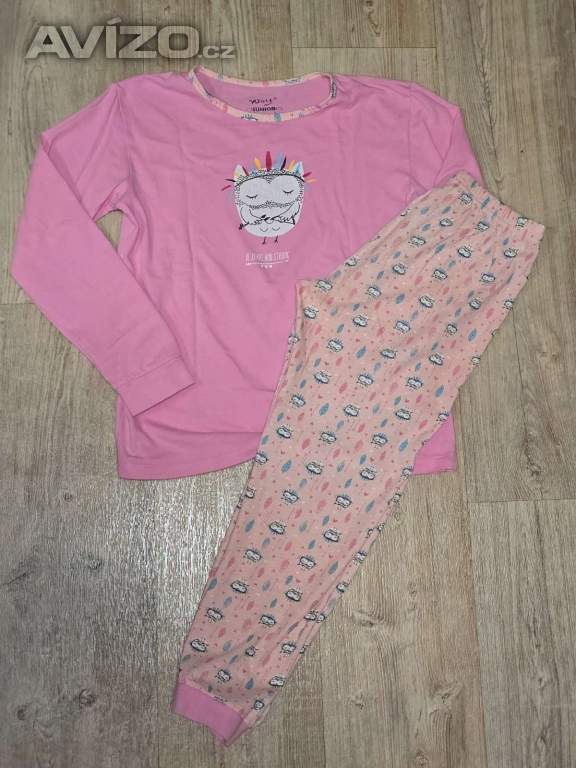 Dívčí pyžamo, vel. 152