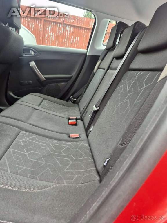 Foto inzerátu Peugeot 2008 1.2 PureTech (60 kW) – Tažné zařízeni