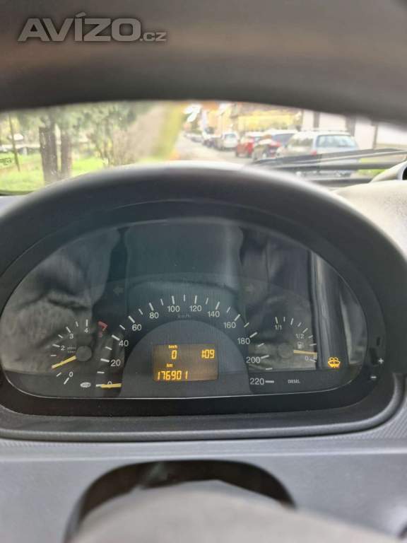 Foto inzerátu Mercedes-Benz Vito 2.2 CDI, 9 míst, Tažné, Nová STK