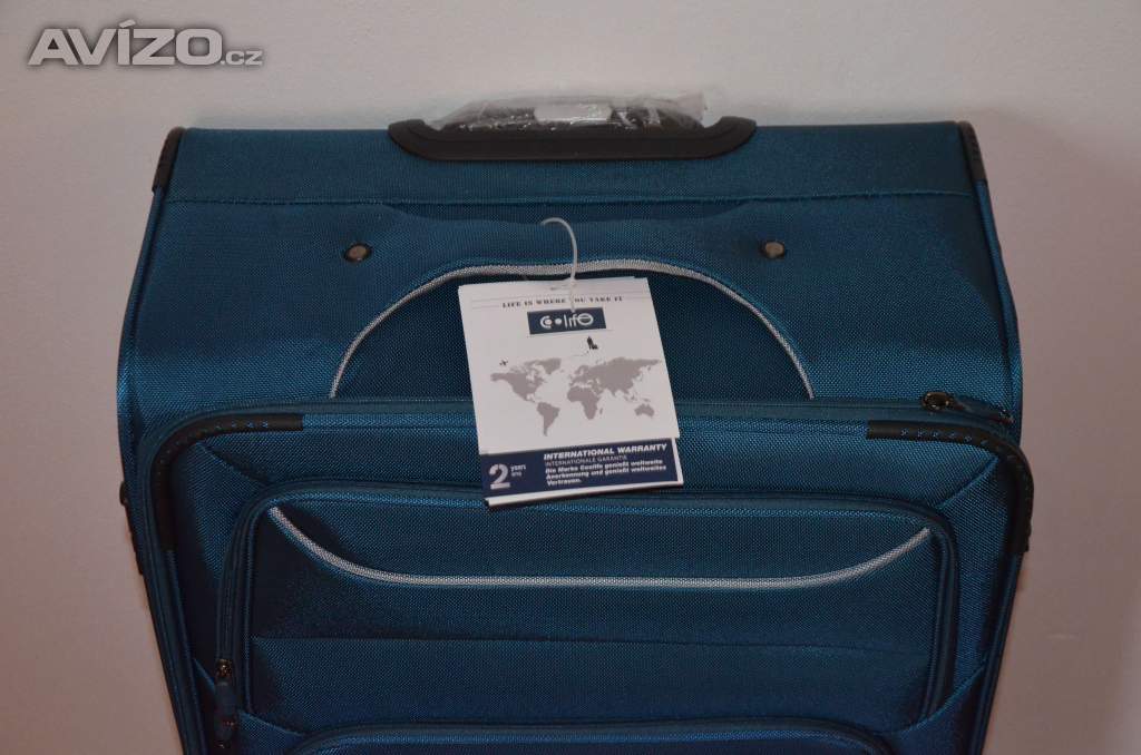 Foto inzerátu Prodám nový větší cestovní kufr v tyrkysové barvě