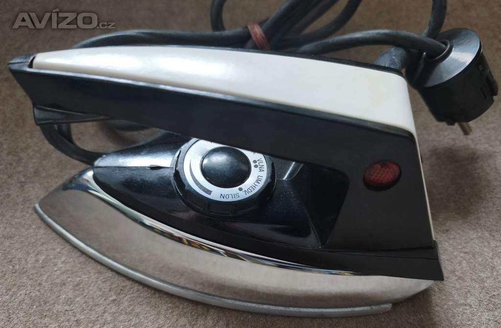 Retro žehlička ETA