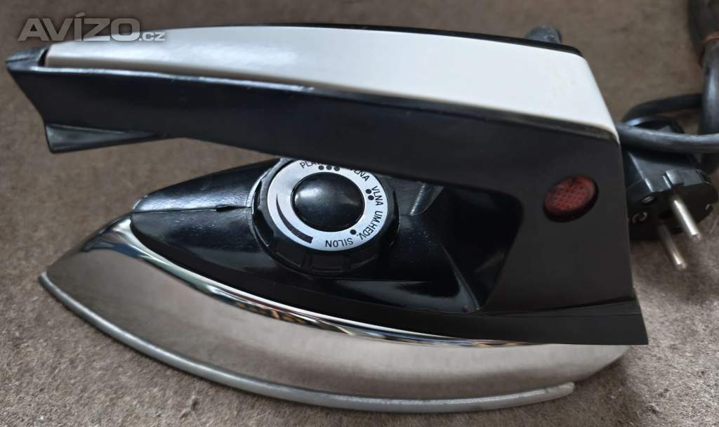 Foto inzerátu Retro žehlička ETA