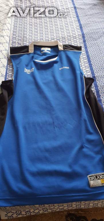 Foto inzerátu Prodám oblečení nenosene