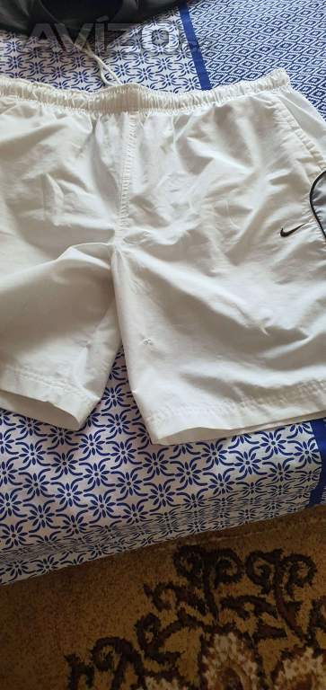 Foto inzerátu Prodám oblečení nenosene