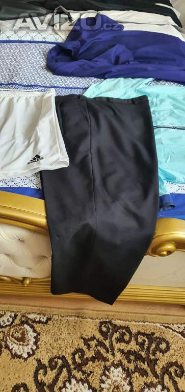 Foto inzerátu Prodám oblečení nenosene